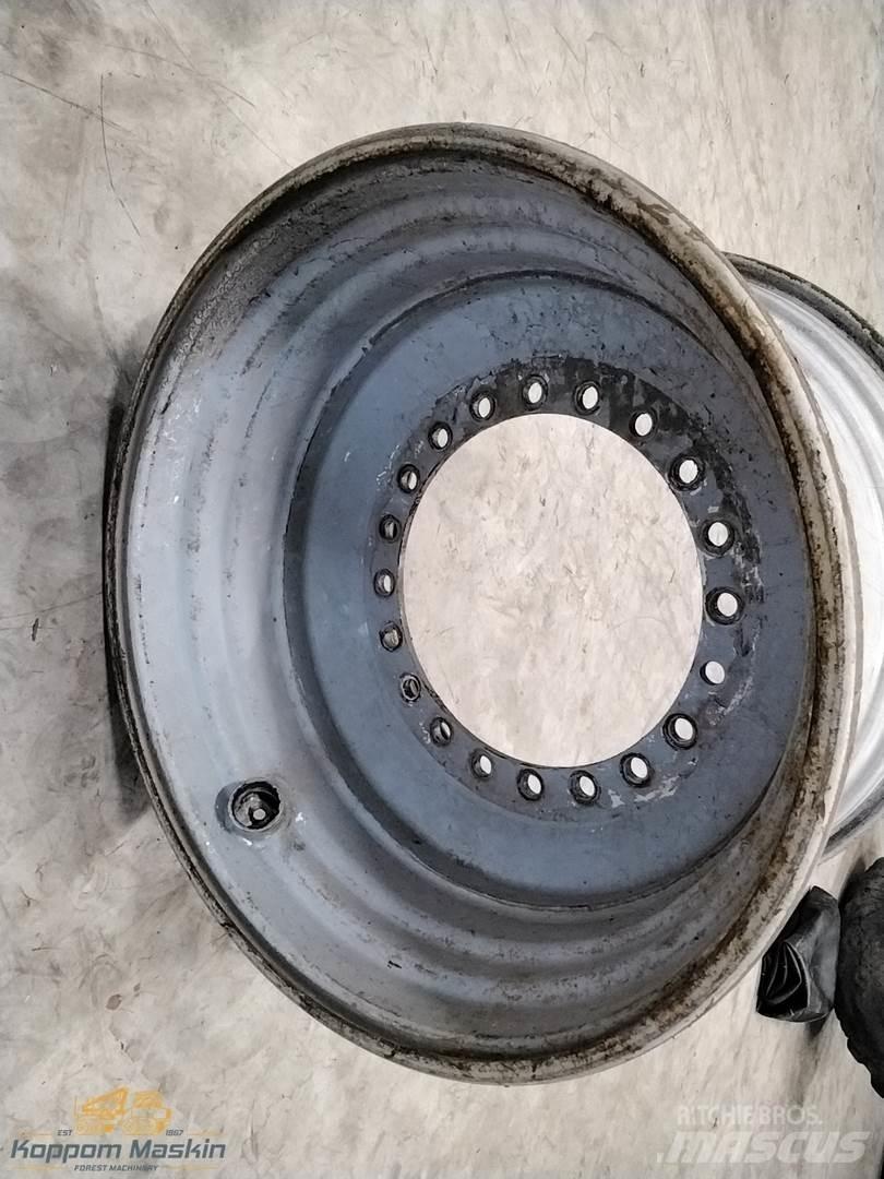 Valmet 941 20x34 Pneumatiky, kolesá a ráfiky