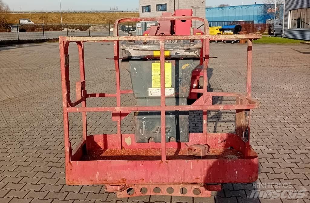 JLG E 400 AJPN Kĺbové plošiny