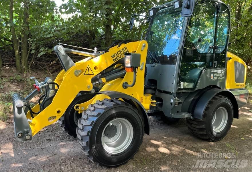 Wacker Neuson WL32 Kolesové nakladače