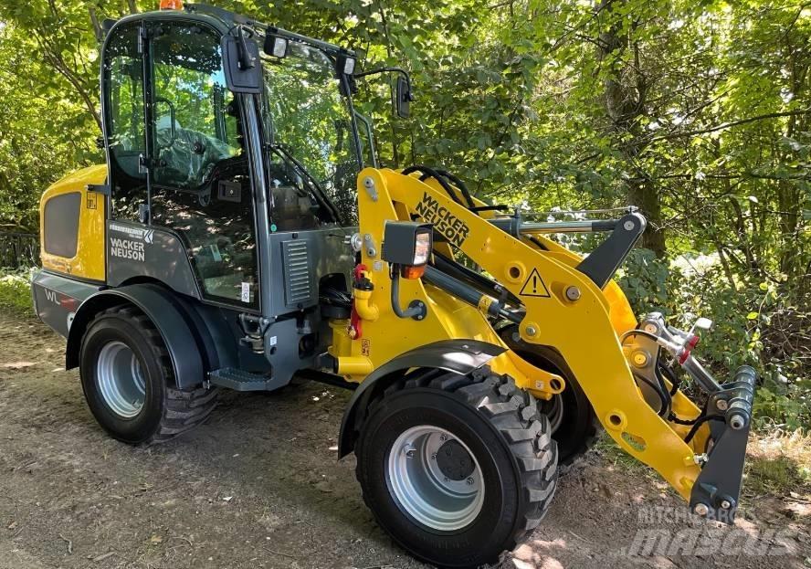 Wacker Neuson WL32 Kolesové nakladače
