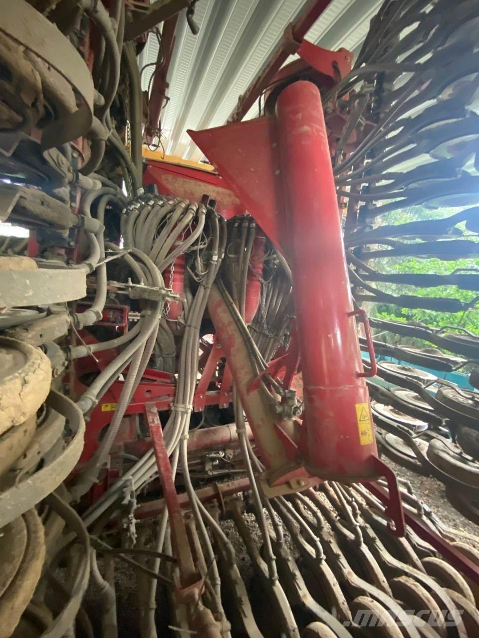 Horsch Pronto 9 DC Mechanické sejačky