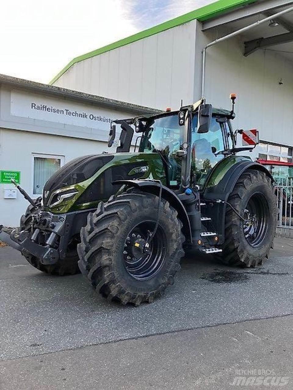 Valtra q285 Traktory