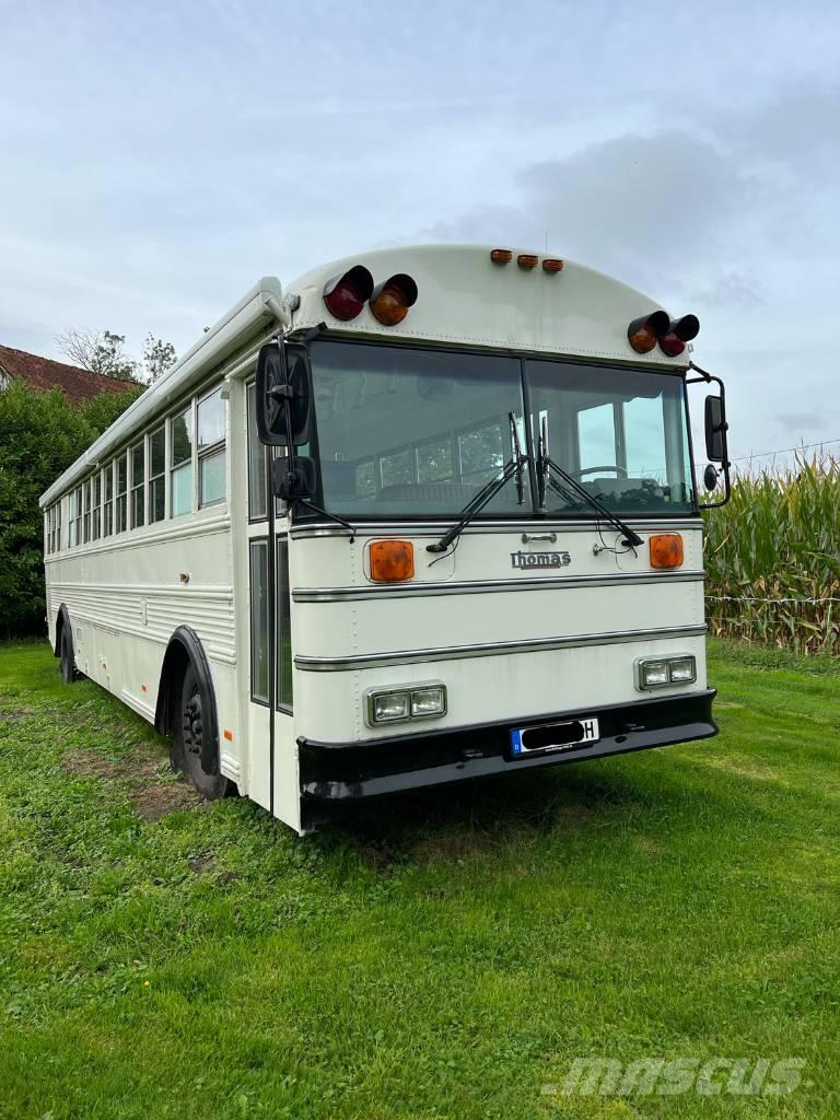 Thomas K880 Školské autobusy