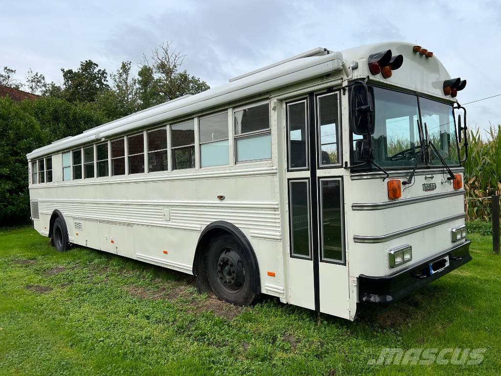 Thomas K880 Školské autobusy