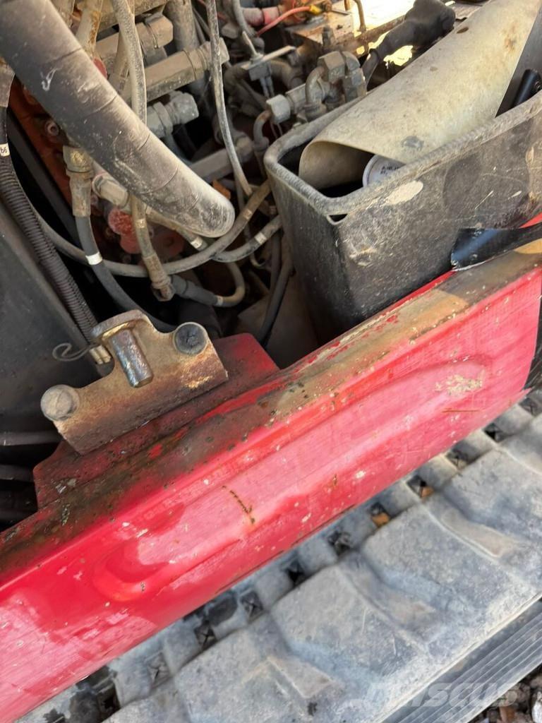 Takeuchi TB260 Mini rýpadlá < 7t