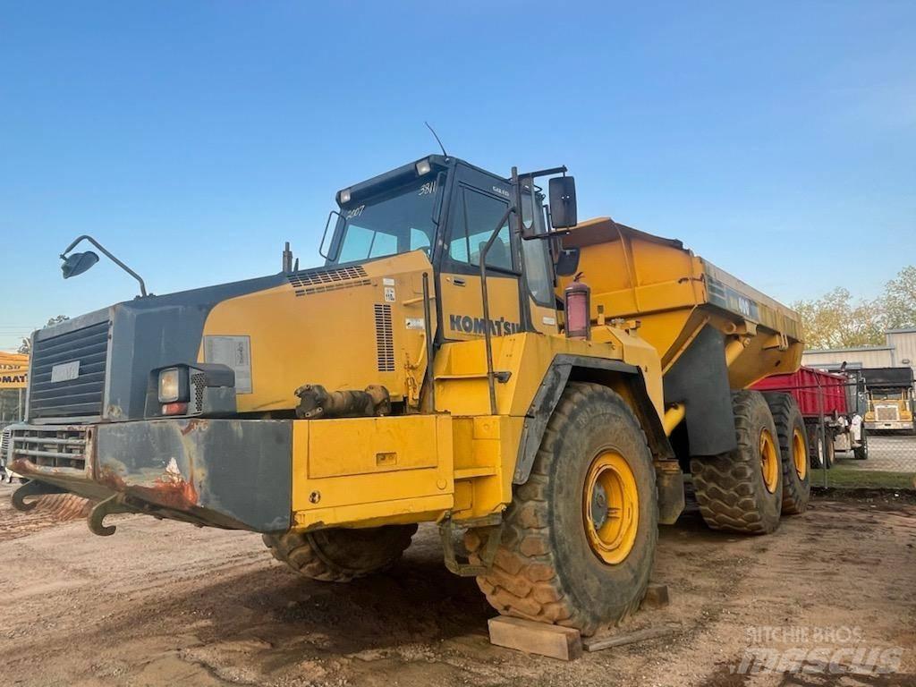 Komatsu HM 400-2 Kĺbové nákladné autá