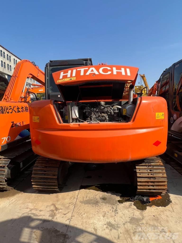 Hitachi ZX70 Midi rýpadlá 7 t - 12 t