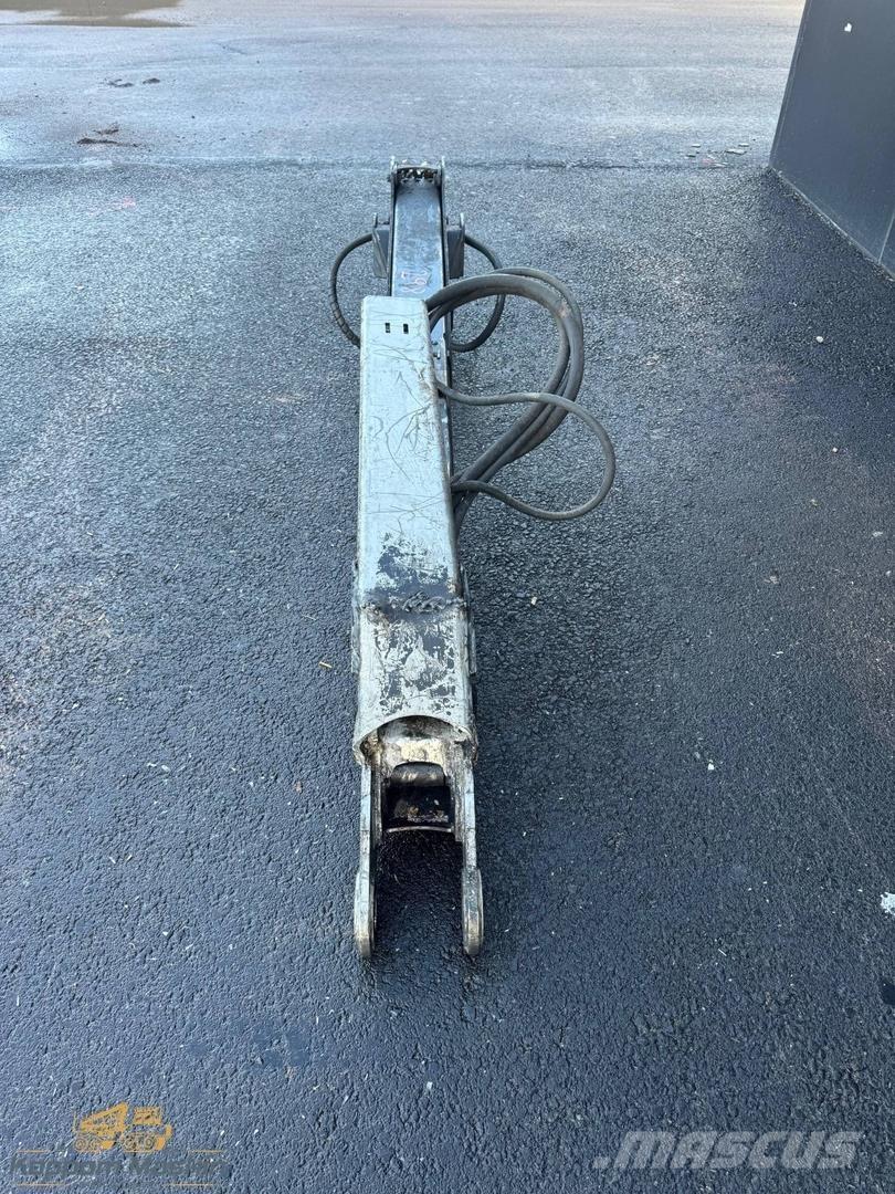 Komatsu 105F Dopravné žeriavy