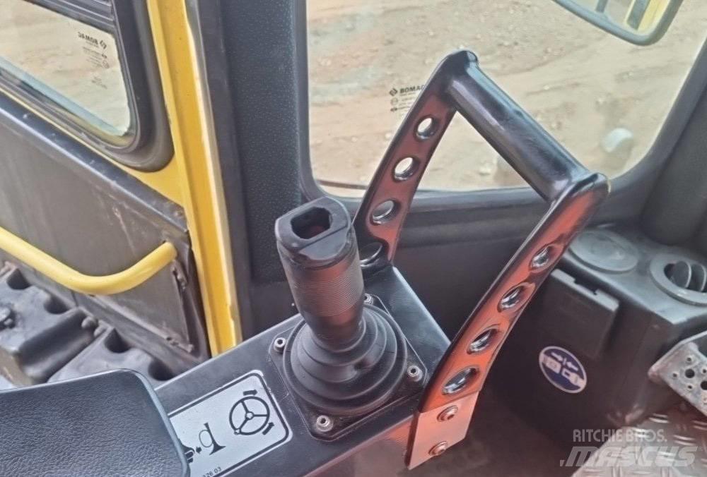 Bomag BC722RB2 Vibračné zhutňovače
