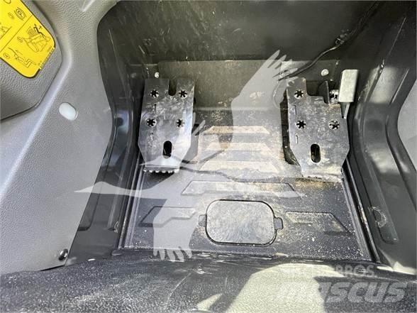 Bobcat T66 Šmykom riadené nakladače