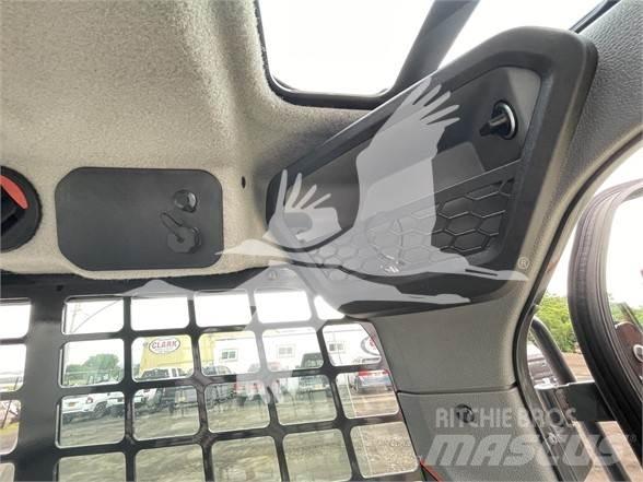 Bobcat T76 Šmykom riadené nakladače