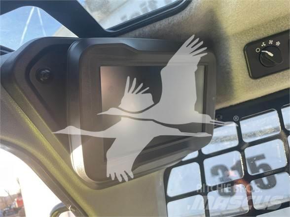Bobcat T76 Šmykom riadené nakladače