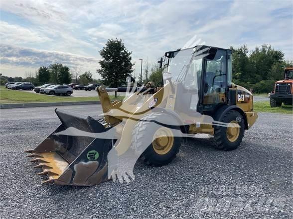 CAT 906M Kolesové nakladače