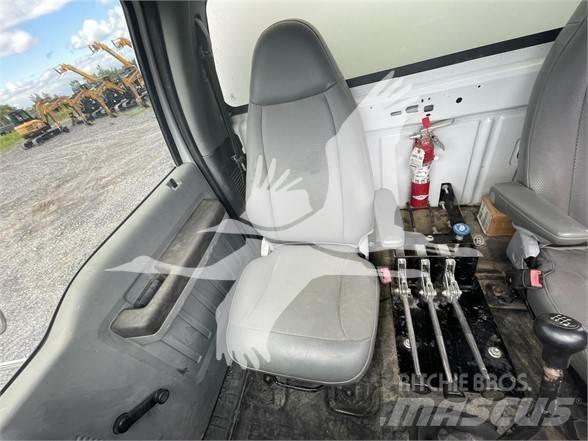 Ford F750 XL Cisterny na vodu