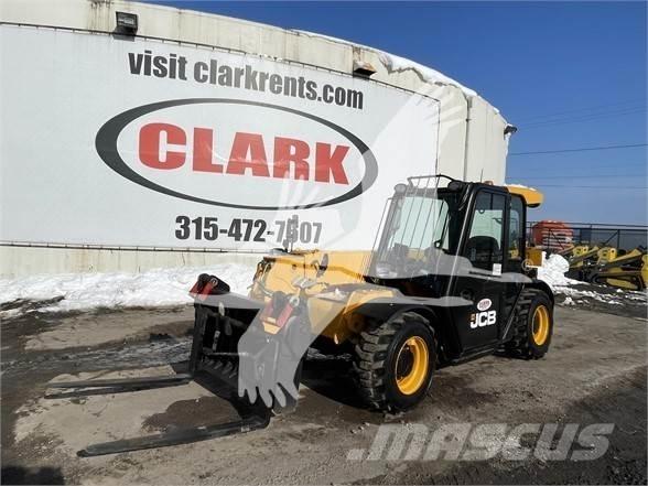 JCB 525-60 Teleskopické manipulátory