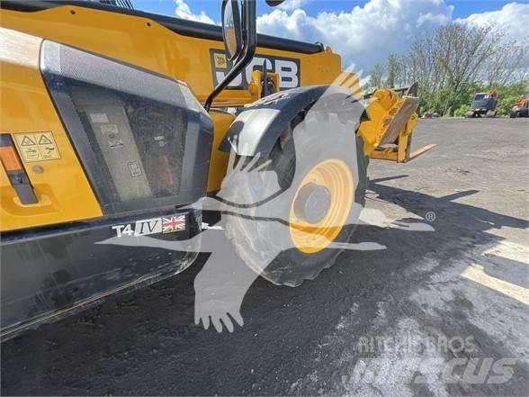 JCB 540-140 Teleskopické manipulátory