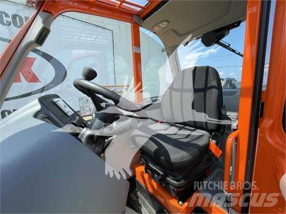 JLG 2733 Teleskopické manipulátory