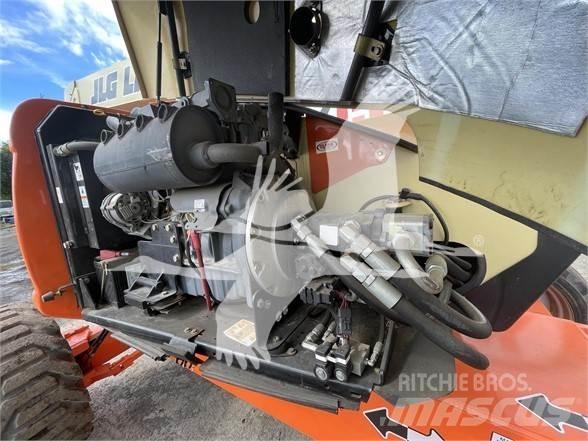 JLG 600AJ Kĺbové plošiny