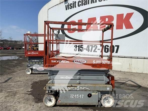SkyJack SJ3219 Nožnicové zdvíhacie plošiny