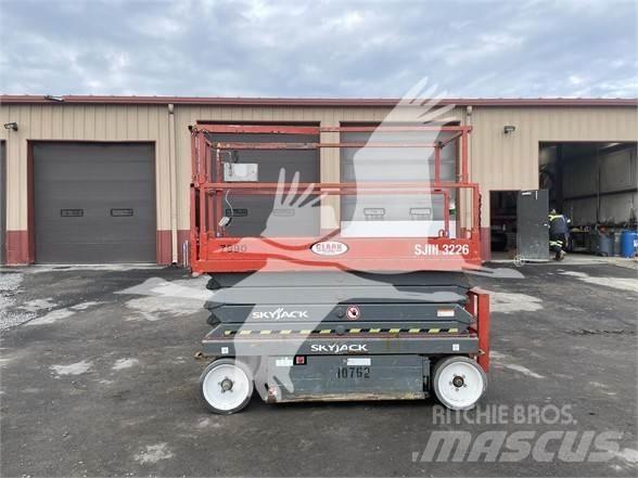 SkyJack SJ3226 Nožnicové zdvíhacie plošiny