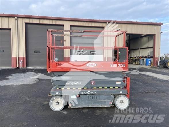 SkyJack SJ3226 Nožnicové zdvíhacie plošiny