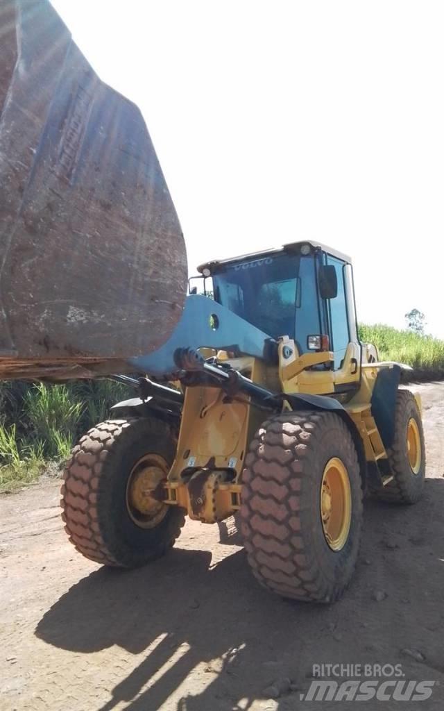 Volvo L 90 F Kolesové nakladače