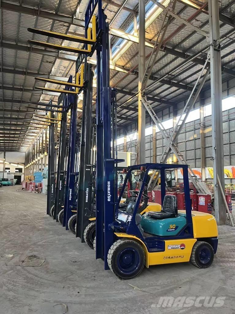 Komatsu FD 30 T-17 Dieselové vozíky