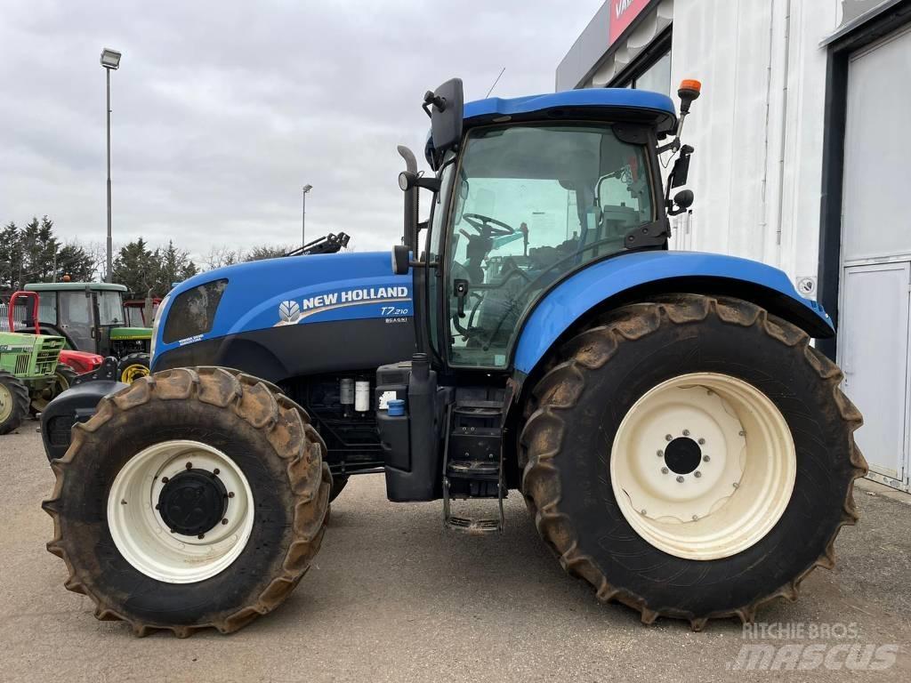 New Holland T 7.210 Traktory