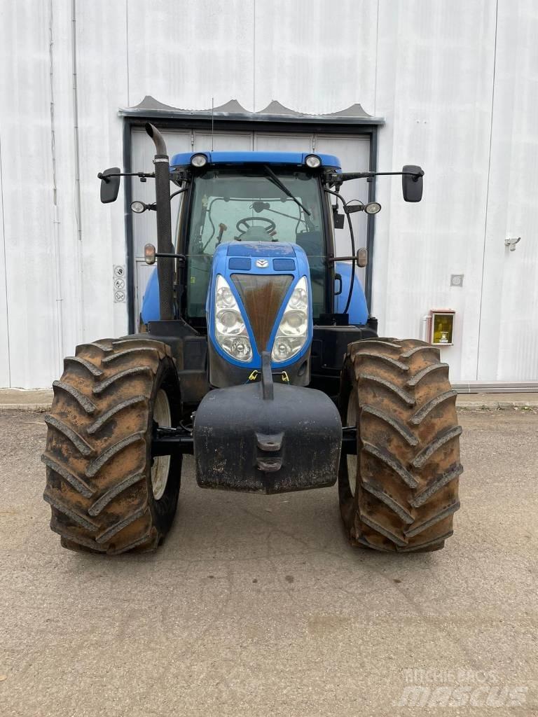 New Holland T 7.210 Traktory