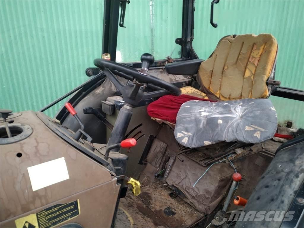 John Deere 1850 Traktory