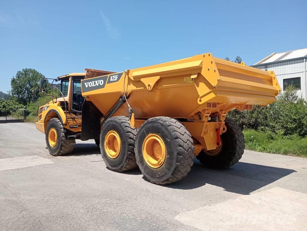 Volvo A 25 F Kĺbové nákladné autá