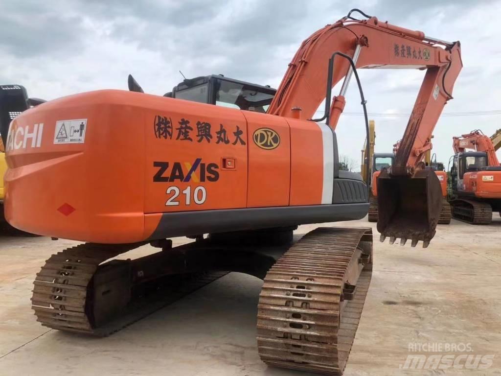 Hitachi ZX 210 Pásové rýpadlá