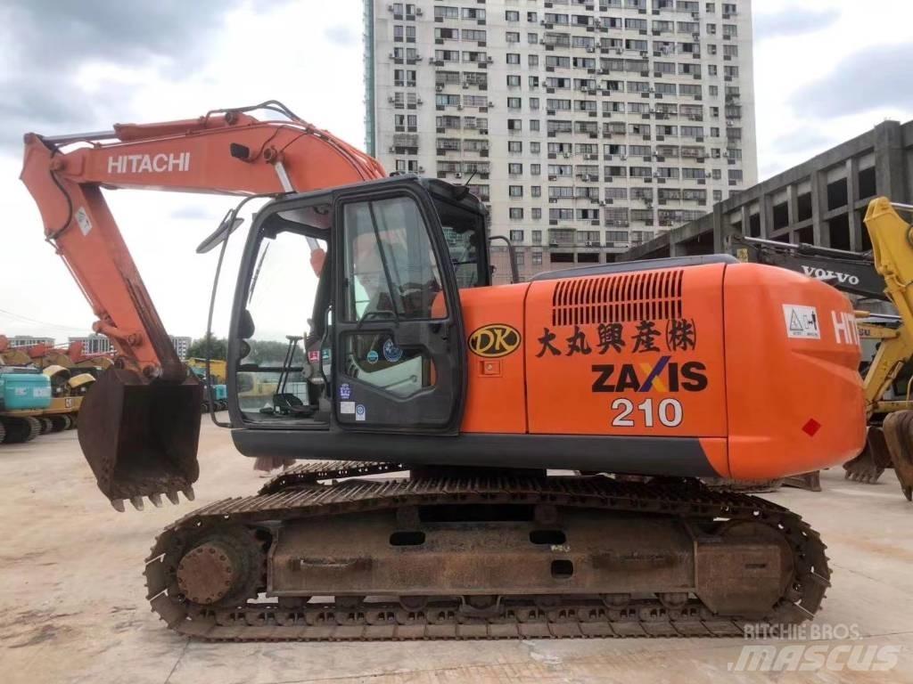 Hitachi ZX 210 Pásové rýpadlá