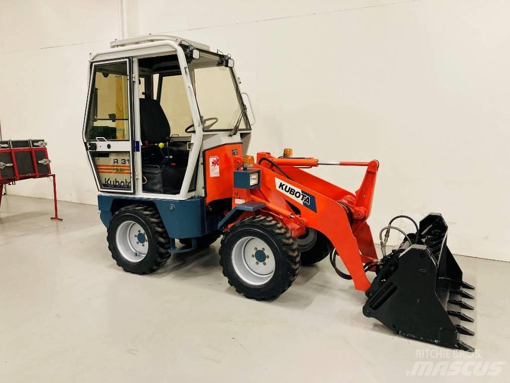 Kubota R 310 Kolesové nakladače