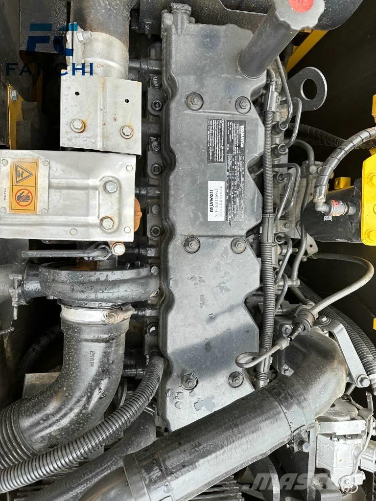 Komatsu 200-8 Pásové rýpadlá