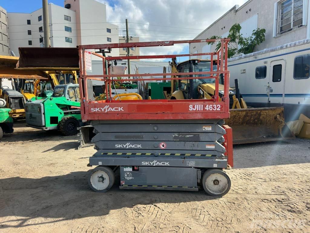 JLG 32 Lift Nožnicové zdvíhacie plošiny
