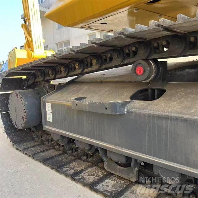 Komatsu PC 210-8 Pásové rýpadlá