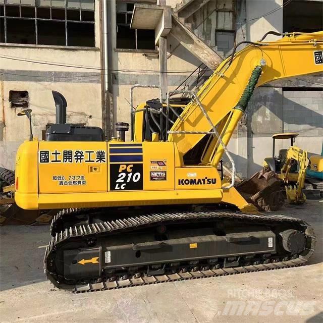 Komatsu PC 210-8 Pásové rýpadlá