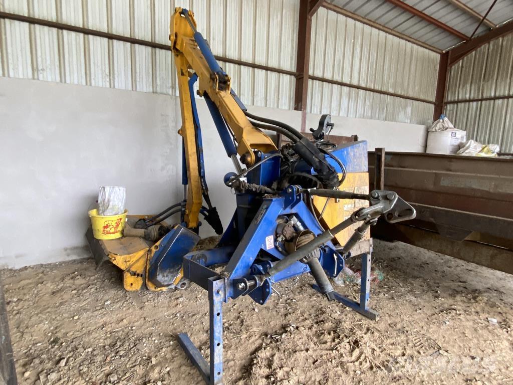 Bomford BQ500 Kosačky namontované a ťahané