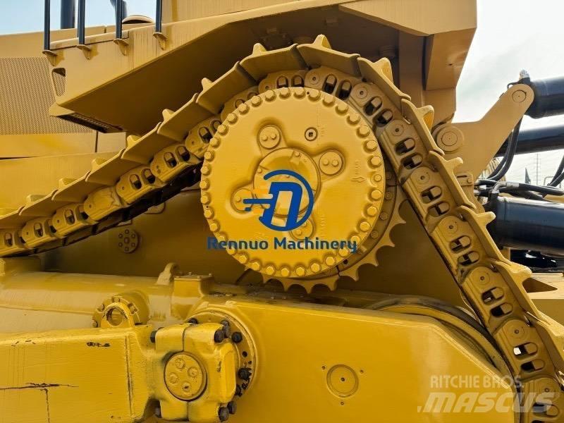 CAT D 10 R Pásové dozéry