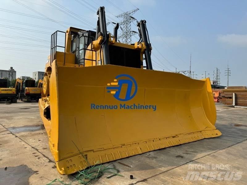 CAT D 10 R Pásové dozéry