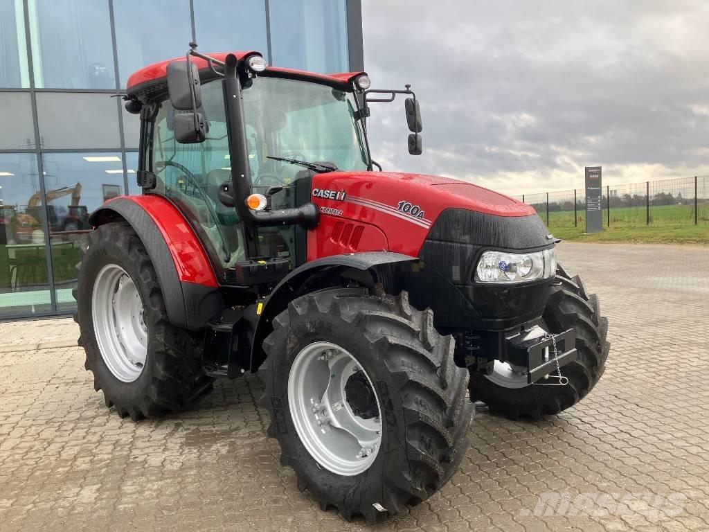 Case IH Farmall 100A Traktory