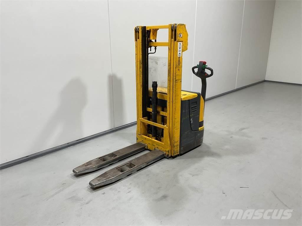 Jungheinrich EJC12 Samohybné vozíky