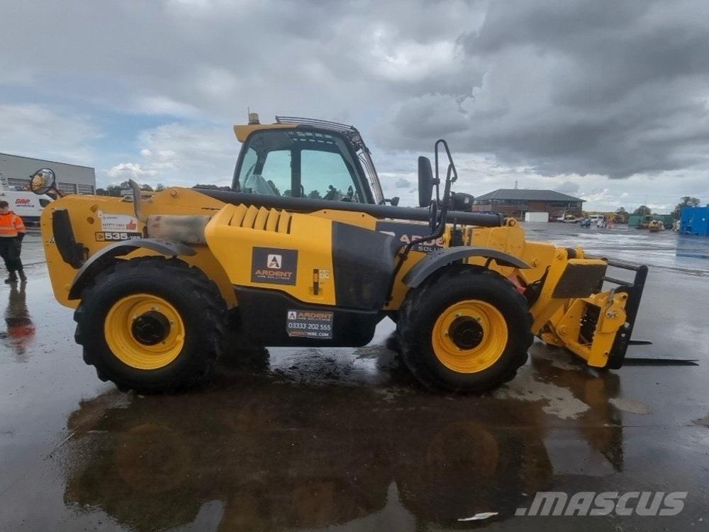 JCB 535 V 125 Teleskopické manipulátory