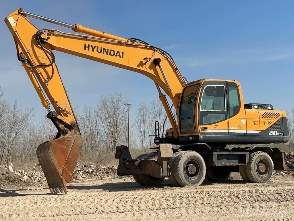 Hyundai R210W-9 Kolesové rýpadlá