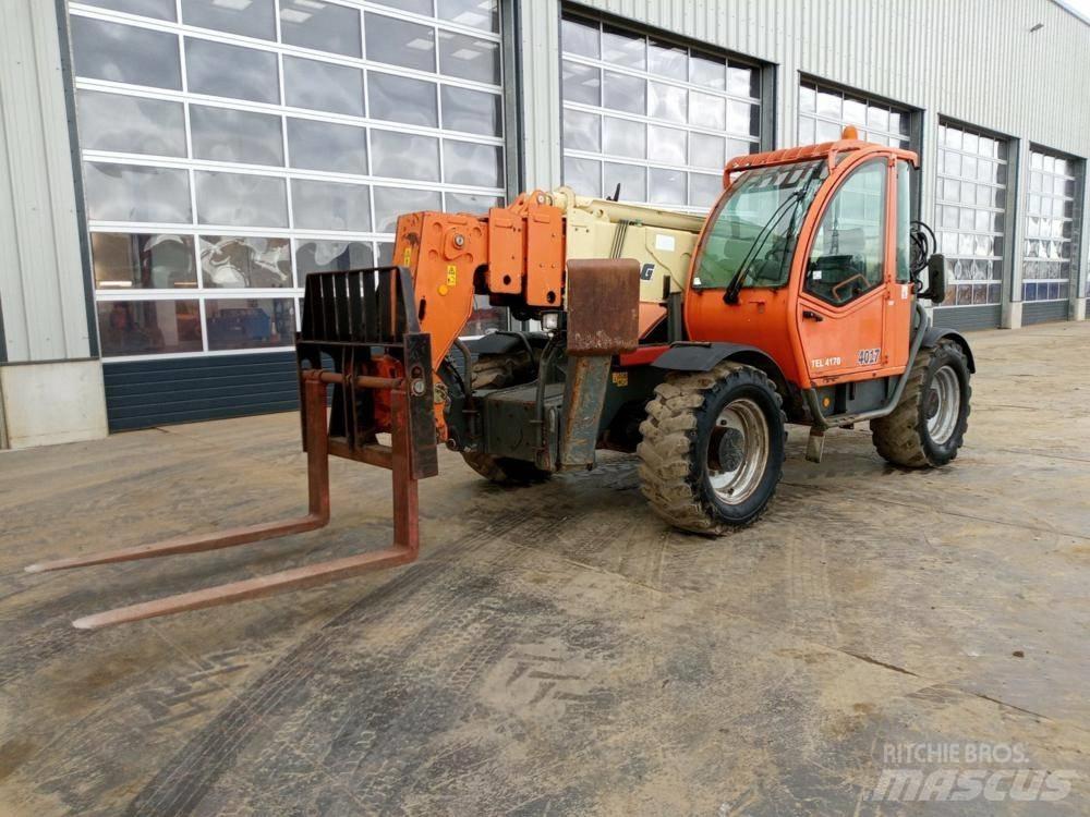 JLG 4017 Teleskopické manipulátory