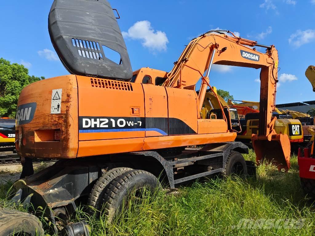 Doosan DH 210 W-7 Kolesové rýpadlá