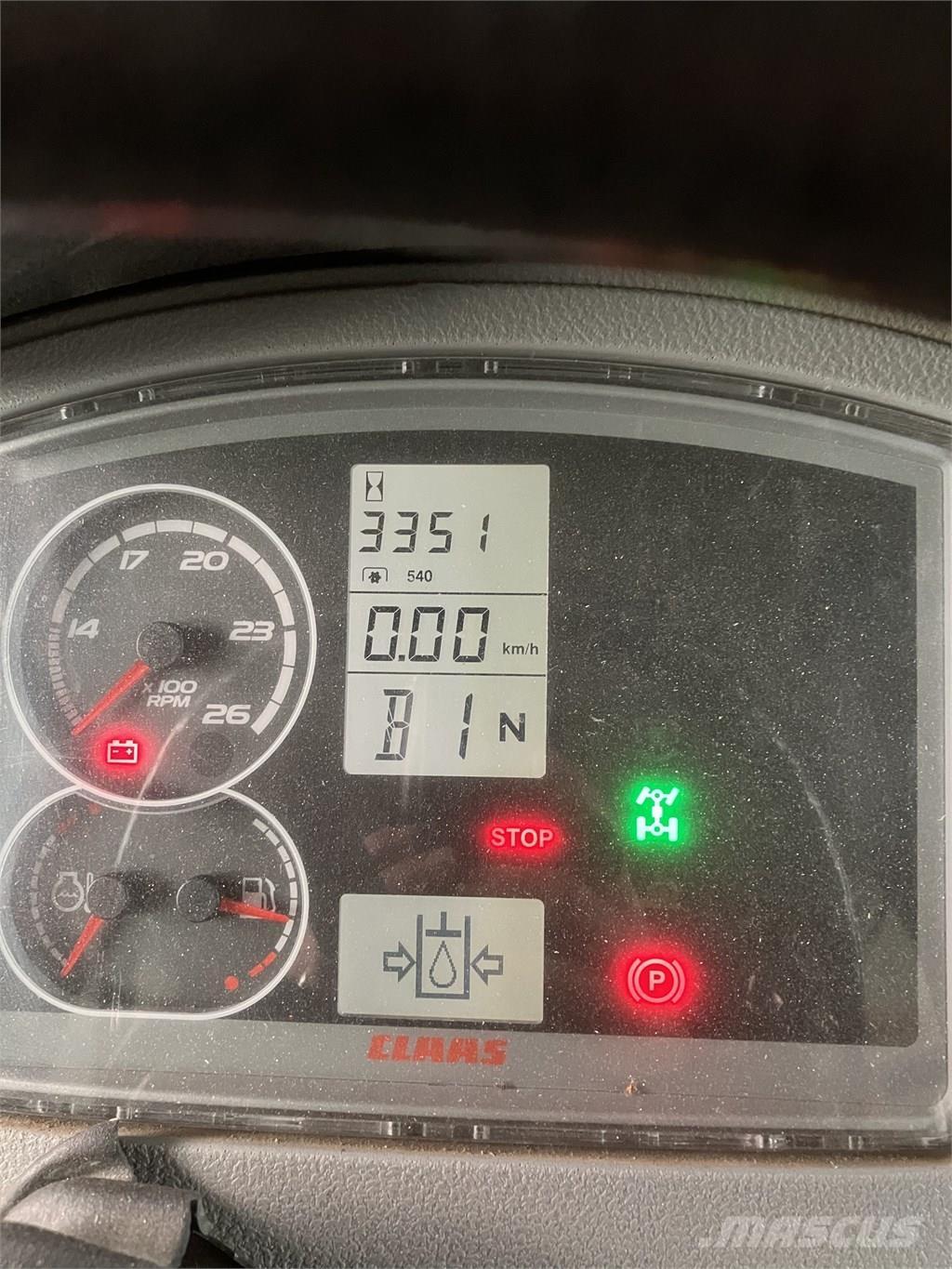 CLAAS Arion 410 Traktory