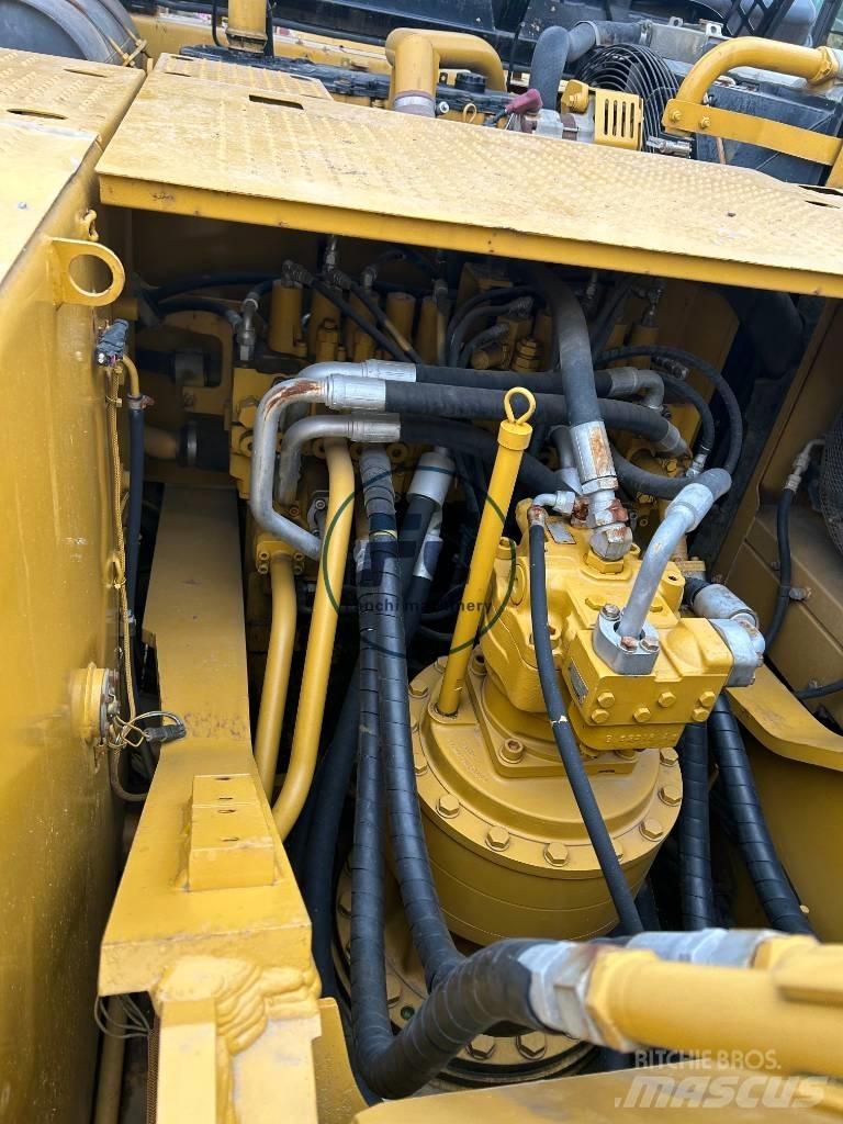 CAT 325 D2 Pásové rýpadlá