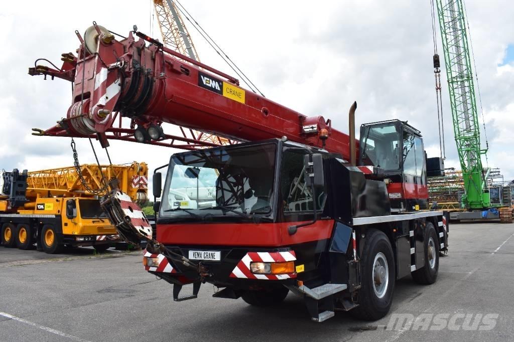 Liebherr LTM 1030-2 Univerzálne terénne žeriavy